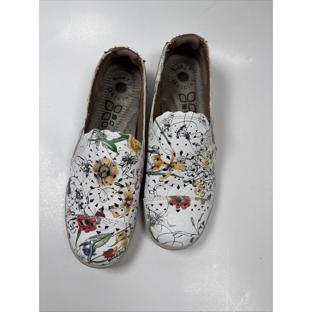 Earth Origins Celeste White Flowered Slip On Comfort Shoes Size Women 9 1/2M - Picture 1 of 9